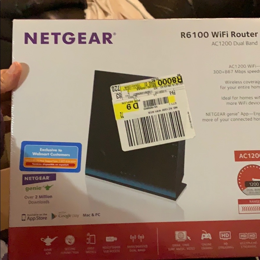 Netgear R6100 WiFi router